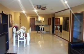 2-zimmer appartements in eigentumswohnungen in Watthana, Thailand. $252 000