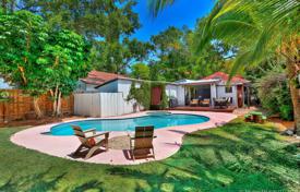 Villa – Miami, Florida, Vereinigte Staaten. $945 000