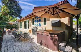4-zimmer haus in der stadt 267 m² in Miami, Vereinigte Staaten. $2 299 000