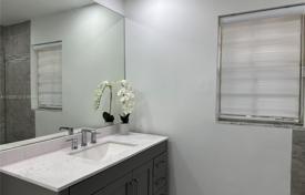3-zimmer haus in der stadt 101 m² in Miami, Vereinigte Staaten. $390 000