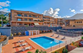4-zimmer einfamilienhaus 201 m² in Adeje, Spanien. 556 000 €