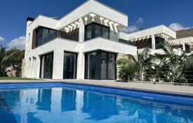 4-zimmer villa 334 m² in Benidorm, Spanien. 835 000 €
