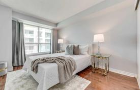 1-zimmer wohnung in Lake Shore Boulevard West, Kanada. C$851 000