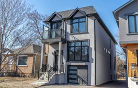 4-zimmer haus in der stadt in East York, Kanada. C$1 891 000