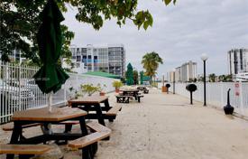 Eigentumswohnung – Hallandale Beach, Florida, Vereinigte Staaten. $255 000