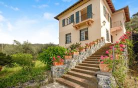 Villa – Levanto, Ligurien, Italien. 8 200 €  pro Woche