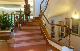 5-zimmer villa 900 m² in Arezzo, Italien. 1 300 000 €