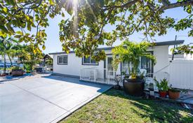 5-zimmer haus in der stadt 221 m² in Hialeah, Vereinigte Staaten. $795 000
