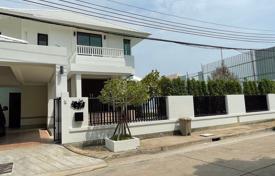 4-zimmer einfamilienhaus in Bangkok, Thailand. $5 200  pro Woche