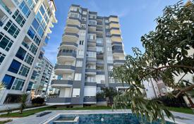 5-zimmer penthaus 200 m² in Mahmutlar, Türkei. 9 717 000 TRY