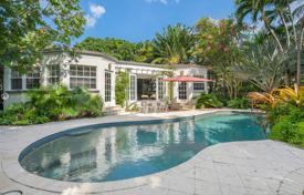Villa – Lagorce Drive, Miami Beach, Florida,  Vereinigte Staaten. $1 700 000