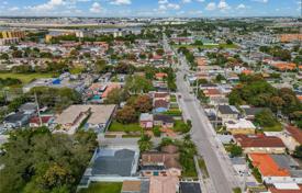 3-zimmer haus in der stadt 165 m² in Miami, Vereinigte Staaten. $620 000