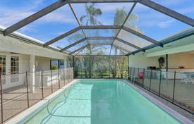 Haus in der Stadt – Coral Springs, Florida, Vereinigte Staaten. $889 000