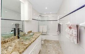 Eigentumswohnung – Miami Beach, Florida, Vereinigte Staaten. $670 000