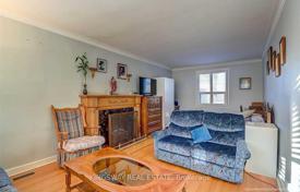 6-zimmer haus in der stadt in Scarborough, Kanada. C$1 480 000