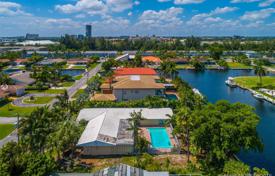 Villa – Hallandale Beach, Florida, Vereinigte Staaten. $1 695 000