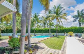 8-zimmer villa 493 m² in Fort Lauderdale, Vereinigte Staaten. $2 299 000