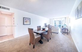1-zimmer appartements in eigentumswohnungen 93 m² in Collins Avenue, Vereinigte Staaten. $449 000