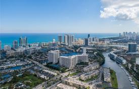 Eigentumswohnung – Hallandale Beach, Florida, Vereinigte Staaten. $315 000
