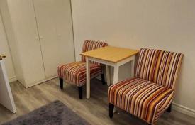 12-zimmer haus in der stadt in Etobicoke, Kanada. C$1 453 000