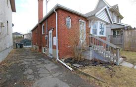 2-zimmer haus in der stadt in East York, Kanada. C$1 989 000