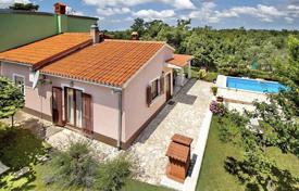 2-zimmer haus in der stadt 100 m² in Žminj, Kroatien. 330 000 €