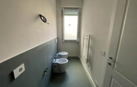 3-zimmer wohnung 150 m² in Florenz, Italien. 780 000 €