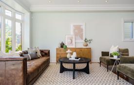 9-zimmer haus in der stadt in Scarborough, Kanada. C$2 148 000