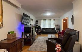 7-zimmer haus in der stadt in North York, Kanada. C$2 306 000