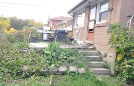 4-zimmer haus in der stadt in North York, Kanada. C$1 836 000