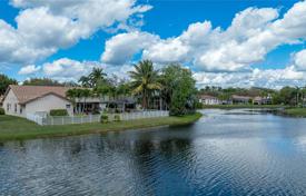 Haus in der Stadt – Coral Springs, Florida, Vereinigte Staaten. $825 000
