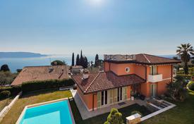 Villa – Toscolano Maderno, Lombardei, Italien. 1 395 000 €