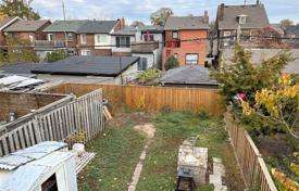 4-zimmer haus in der stadt in York, Kanada. C$1 600 000