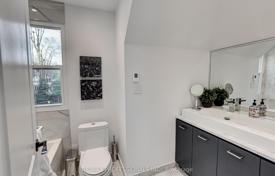 11-zimmer haus in der stadt in Etobicoke, Kanada. C$2 621 000