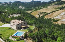 16-zimmer landgut 423 m² in Pietralunga, Italien. 940 000 €