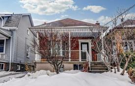 4-zimmer haus in der stadt in York, Kanada. C$1 413 000