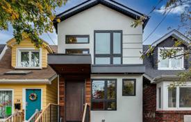 Haus in der Stadt – East York, Toronto, Ontario,  Kanada. C$1 842 000