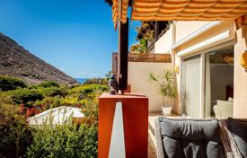 3-zimmer einfamilienhaus 235 m² in Los Cristianos, Spanien. 950 000 €