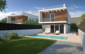 Villa – Villamartin, Alicante, Valencia,  Spanien. 570 000 €