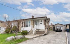 5-zimmer stadthaus in North York, Kanada. C$1 224 000