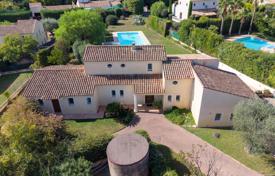 6-zimmer einfamilienhaus in Antibes, Frankreich. 1 895 000 €