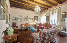 2-zimmer wohnung 190 m² in Riva del Garda, Italien. Price on request