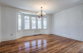 19-zimmer haus in der stadt in Old Toronto, Kanada. C$2 400 000