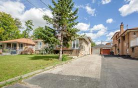 4-zimmer stadthaus in North York, Kanada. C$950 000