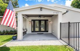 Haus in der Stadt – Fort Lauderdale, Florida, Vereinigte Staaten. $700 000