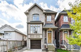 Haus in der Stadt – North York, Toronto, Ontario,  Kanada. C$2 180 000