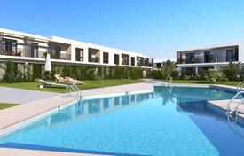 8-zimmer stadthaus 319 m² in San Roque, Spanien. 767 000 €