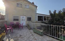 3-zimmer haus in der stadt 168 m² in Ližnjan, Kroatien. 250 000 €