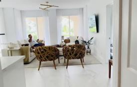 Eigentumswohnung – Fisher Island Drive, Miami Beach, Florida,  Vereinigte Staaten. $3 390 000
