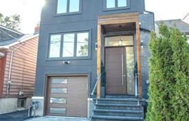 3-zimmer haus in der stadt in East York, Kanada. C$1 537 000